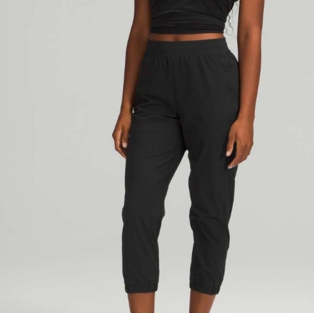 Lululemon Adapted State High-Rise Jogger Crop Sz 14